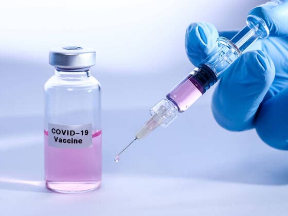 SOROCABA, SP - 03.05.2020: REMDESIVIR É NOVA ESPERANÇA PRA COVID19 - Conceptual photo of a vaccine for COVID-19 (new coronavirus) in a laboratory environment. x1909642x  CaduxRolim