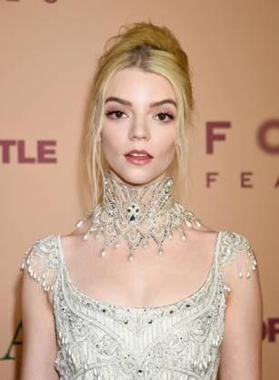 Anya Taylor-Joy, Archivbilder Anya Taylor-Joy arriving at the premiere of Emma in Los Angeles, California - Feb 18, 2020 - Los Angeles Emma Premiere, Los Angeles California United States Directors Guild of America Theat  Copyright: xJanetxGoughx EmmaLosAngelesPremiere_JLG_18