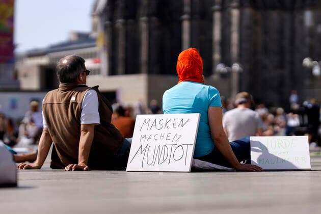 Unannounced demonstration against Corona measures at Roncalliplatz Cologne, 09 05 2020 Foto:xC.xHardtx xFuturexImage