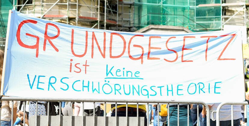 GER, Demo against Corona Rules in Bavaria 09 05 2020, Hildegardplatz, Kempten, GER, Demo against Corona Rules in Bavaria, 300 people demonstrated peacefully in a cordoned-off area in front of the Basilica St Lorenz against the current Corona Rules The demonstrators mainly followed the distance rules The police showed presence, but kept back an nph00200