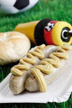 fußballspiel,bratwurst,pausensnack *** soccer,sausage,snack fmy-gjq