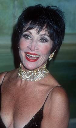 Chita Rivera, 2000, Photo By John Barrett PHOTOlink Courtesy Everett Collection (Chita Rivera3253) For usage credit please use; Courtesy Everett Collection PUBLICATIONXNOTxINxCANxCHNxFRAxITAxJPNxNORxPOLxRUSxESPxUKxUSA Copyright: xPHOTOlink CourtesyxEverettxCollectionx ASCA025 F4894