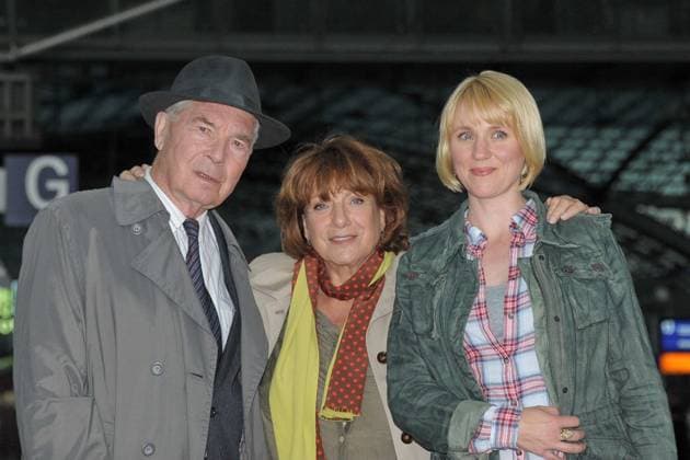 93 Otto Mellies, Hannelore Hoger, Winnie Boewe, Bella Block Unter den Linden , Photocall on film set, motif central station Berlin, track 11, Berlin Germany, Germany Copyright: xPOP-EYE ChristianxBehringx 00256567_00256567