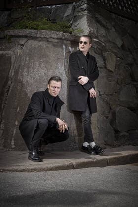 Atta ar efter skivan Infruset med tolkningar av Frödings dikter släpper Mando Diao ett nytt album I solnedgangen med tolkningar av kända diktare. Bandmedlemmarna Björn Dixgard och Jens Siverstedt. Stockholm SVERIGE x2512x *** Eight years after the album Infruset with interpretations of Frödings poems, Mando Diao releases a new album At sunset with interpretations by famous poets Band members Björn Dixgard and Jens Siverstedt Stockholm SWEDEN x2512x,  Copyright: xIVARSSONxJERKER Aftonbladetx Mando Diao