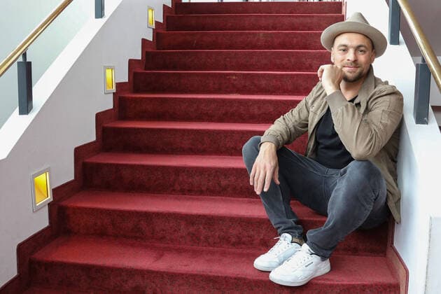 1108 Max Mutzke Pressetermin anlaesslich 25 Jahre Musicals in Stuttgart. Musical in Concert? - Topstars singen fuer einen guten Zweck (Herzenssache)., Germany, Stuttgart, Stage Palladium Theater, 20190408 Stuttgart Stage Palladium Theater Bayern Germany, Deutschland *** 1108 Max Mutzke press event on the occasion of 25 years of musicals in Stuttgart Musical in Concert Topstars sing for a good cause Herzenssache, Germany, Stuttgart, Stage Palladium Theater, 20190408 Stuttgart Stage Palladium Theater Bayern Germany, Germany Copyright: xPOP-EYE H_Ursx 10111059_Musicals_Stuttgart_080419Ho221