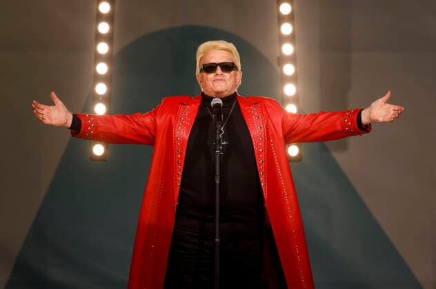 Bilder des Jahres 2020, Entertainment 05 Mai Heino live bei einem Autokonzert im Autokino. Bonn, 15.05.2020 *** Heino live at a car concert in the drive-in cinema Bonn, 15 05 2020 Foto:xC.xHardtx xFuturexImage