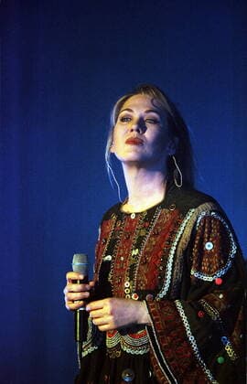 7 Konzert 98: Juliane Werding, voc, Deutsche Sängerin, Schlager, Pop, Ethnopop, Musik, *** 7 Concert 98 Juliane Werding, voc, German singer, Schlager, Pop, Ethnopop, music, Copyright: xPOP-EYE moxhübenerx 00011977_00011977