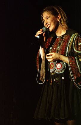7 Konzert 98: Juliane Werding, voc, Deutsche Sängerin, Schlager, Pop, Ethnopop, Musik, *** 7 Concert 98 Juliane Werding, voc, German singer, Schlager, Pop, Ethnopop, music, Copyright: xPOP-EYE moxhübenerx 00011984_00011984