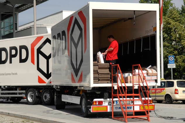 Heinsberg again At least 42 employees of a parcel delivery company have been infected with the corona virus Hundreds more are now being tested The reproduction rate in the district is very high Archive photo DPD Deutscher Paket Dienst is one of Europes leading parcel service providers,logistics,logistics companies,transport,trucks,trucks loading
