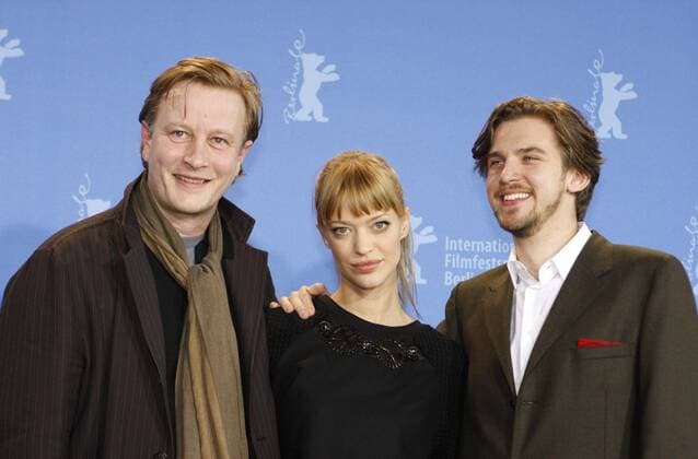 77 Berlinale: Kai Wessel, Heike Makatsch, Dan Stevens, beim Hilde Photocall im Grand Hyatt Hotel, Entertainment, Film, 59. Internationale Filmfestspiele, Schauspieler, Kultur, Berlin Deutschland, Germany *** 77 Berlinale Kai Wessel, Heike Makatsch, Dan Stevens, at Hilde Photocall at the Grand Hyatt Hotel, Entertainment, Film, 59 International Film Festival, Actors, Culture, Berlin Germany, Germany Copyright: xPOP-EYE Gabschx 00179986_00179986