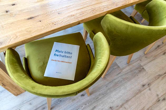 Germany, Baden Württemberg, Böblingen, 18 05 2020 Restaurants and cafés may reopen under certain conditions Minister of Agriculture Peter Hauk CDU, MdL together with DEHOGA focused on restaurants with regional offers Baden-Württemberg is a recognised region of enjoyment with a dist