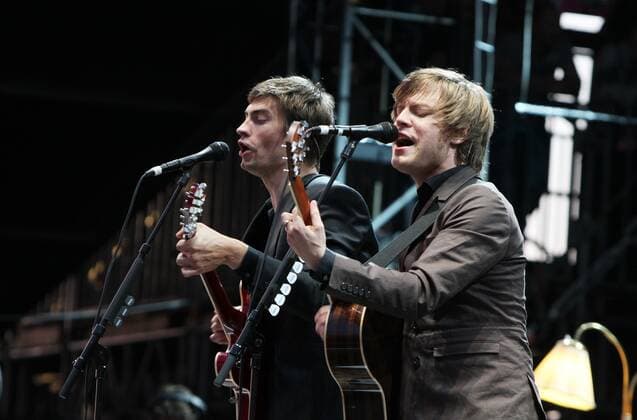 77 Mando Diao, Saenger Gustaf Noren & Bjoern Dixgard, live bei Rock am Ring Festival 2011 am Nuerburgring, Festival, Openair, open air, music, Musik, Nuerburgring Germany, Deutschland *** 77 Mando Diao, singer Gustaf Noren Bjoern Dixgard, live at Rock am Ring Festival 2011 at Nuerburgring, Festival, open air, open air, music, music, Nuerburgring Germany, Germany Copyright: xPOP-EYE Gabschx 00251471_00251471