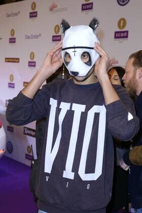 77 Cro attends the Red Carpet, Echo Award 2013 at Palais am Funkturm on March 21, 2013 in Berlin, Germany, Mask, Mask, ECHO Award, Red Carpet at Messe Berlin on 21 03 2013, Music, Berlin Germany, Germany Copyright: xPOP-EYE Gabschx 00294347_00294347