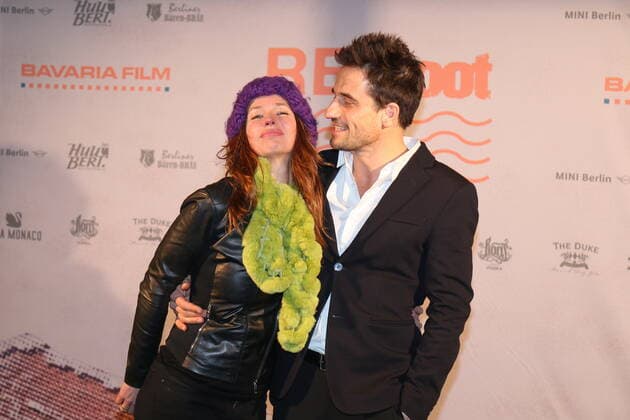 121 Oliver Mommsen and his wife Nicola Mommsen attend the Re:Boot Party of Bavaria Filmgroup during 66th Berlinale International Film Festival at Alte Teppichfabrik, 14.02.16 in Berlin, Germany, grün, grüner schal, lila, lilafarbene mütze, Berlin Deutschland, Germany *** 121 Oliver Mommsen and his wife Nicola Mommsen attend the Re Boot Party of Bavaria Filmgroup during 66th Berlinale International Film Festival at Alte Teppichfabrik, 14 02 16 in Berlin, Germany, green, green scarf, purple, purple cap, Berlin Germany, Germany Copyright: xPOP-EYE ChristinaxKratschx 10039058_ReBoot_39