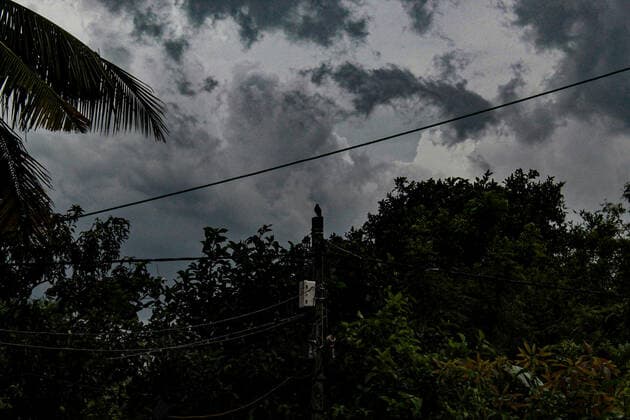 India: Super Cyclone Amphan to hit Bengal in hours Super cyclone Amphan storm around today s afternoon as it moves north-northeastwards over the Bay of Bengal and cross West Bengal-Bangladesh coasts between Digha and Hatia Islands.The super Cyclone Amphan storm lay at 155km south-southeast of Paradip, Odisha, 280 km south of Digha,West Mednipore,Howrah,Hooghly, South and North 24 parganas and Kolkata districts of West Bengal will see heavy to extremely very heavy rainfall. The landfall is expected between afternoon to evening. West Bengal India Mogra Copyright: SoumadipxDas