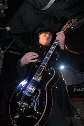 14 concert New York Dolls in Berlin White Trash, guitarist Sylvain Sylvain, Glamour Rock, Music Berlin Germany, Germany Copyright: xPOP-EYE Pedersenx 00108537_00108537