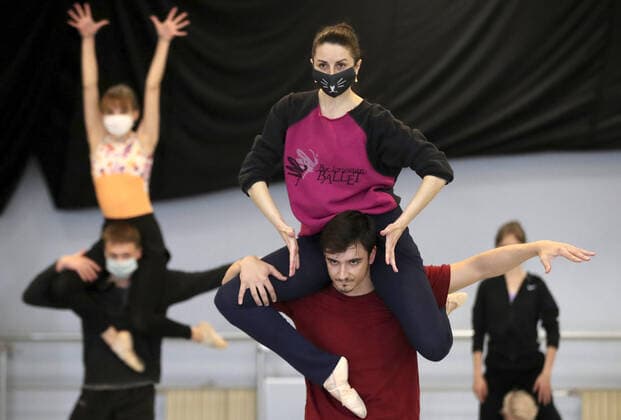 MINSK, BELARUS - MAY 22, 2020: Dancers of the National Academic Bolshoi Opera and Ballet Theater of the Republic of Belarus during a rehearsal of the ballet production of Edvard Grieg s Peer Gynt staged by Sergei Mikel at the small stage of Belarus Bolshoi Opera and Ballet Theater; the ballet is scheduled to premiere on September 8, 2020. Natalia Fedosenko TASS  TS0DA006