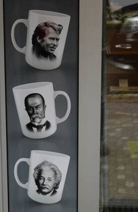 The chairman of the Holocaust Victims Fund, Michal Klima, has filed a criminal complaint against the publication of a calendar featuring Nazi leaders by the Nase vojsko publishers. The Israeli and German ambassadors to Prague also criticised the calendar. Mugs in the shop of the Nase vojsko (Our Army) publisher in Prague, Czech Republic, May 26, 2020. (CTKxPhoto MilosxRuml) CTKPhotoF202005270129901