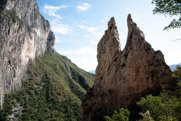 Spires in the mountains of Potrero Chico, rock climbing landscape Hidalgo, N.L., Mexico CR_ASYDIR200504-365520-01