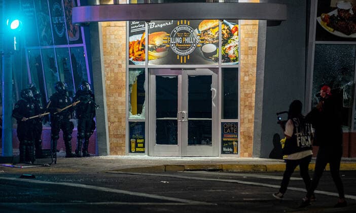 June 1, 2020, USA: June 1, 2020 Albuquerque police officers in riot gear prepare to clear downtown Albuquerque of protestors after businesses were vandalized and fires were set. USA - ZUMAab1_ 20200601_zaf_ab1_004 Copyright: xAlbuquerquexJournalx
