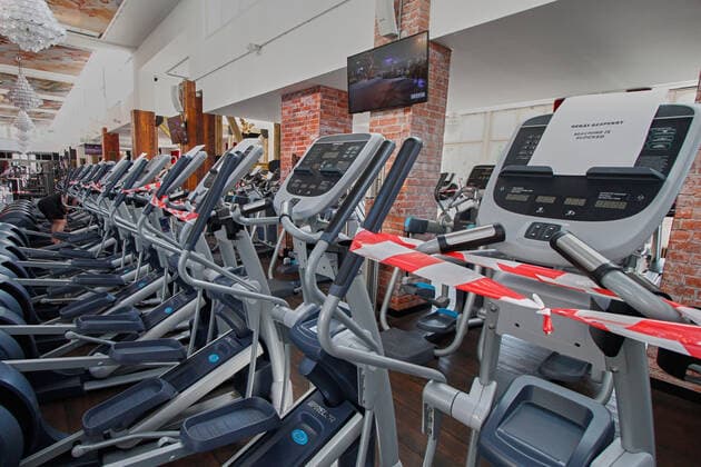 Re-opening of the JOHN REED Fitness Music Club in Berlin Prenzlauer Berg From June 2, 2020, the fitness studios in Berlin will be allowed to open again JOHN REED shows the implementation of hygiene and rules of conduct according to the guidelines of politics and authorities Re-opening of the JOHN REED Fitness Music Club