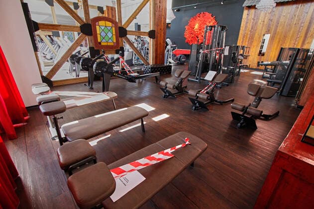 Re-opening of the JOHN REED Fitness Music Club in Berlin Prenzlauer Berg From June 2, 2020, the fitness studios in Berlin will be allowed to open again JOHN REED shows the implementation of hygiene and rules of conduct according to the guidelines of politics and authorities Re-opening of the JOHN REED Fitness Music Club