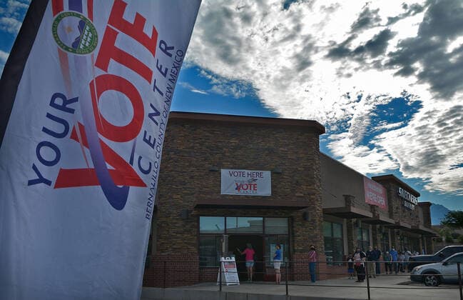 June 2, 2020, Albuquerque, NM, USA: Voters waiting to vote at the Bernalillio County Vote Center at 6600 Holly NE. Tuesday, June, 02, 2019. Albuquerque USA - ZUMAab1_ 20200602_zaf_ab1_005 Copyright: xJimxThompsonx