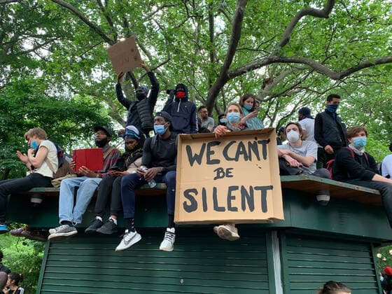June 2, 2020, Ney York, USA: (NEW) Peaceful protest in favor of George Floyd at Trump International Hotel,Columbus Circle. June 2, 2020, New York, USA: Protesters marching up to Trump international hotel at Columbus Circle, Central Park this evening showing their anger and frustrations for the murder of black man George Floyd in Minneapolis this time in a peaceful way with Police officers monitoring them. Credit: Thenews2. Ney York - ZUMAn293 20200602_znp_n293_030 Copyright: xNiyixFotex