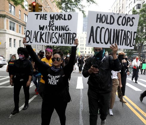 June 2, 2020, New York, New York, USA: Protesters march on the Upper East Side near the Mayor s residence, in support of justice for George Floyd, a black man who was murdered by Minneapolis police. New York USA - ZUMAk03_ 20200602_zaf_k03_012 Copyright: xNancyxKaszermanx