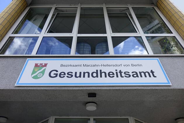 Health Department Health Department, 02 06 2020, Hellersdorf, Berlin, A sign is located at the Health Department in Hellersdorf