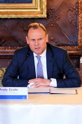Andy Grote at the press conference on the Hamburg Report on the Protection of the Constitution for the year 2019 in the Kaisersaal at Hamburg City Hall Hamburg Hamburg, 05 06 2020 Foto:xM.xWehnertx xFuturexImage