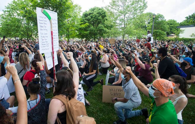 (200606) -- TORONTO, June 6, 2020 -- People take part in an anti-racism protest in Toronto, Canada, on June 6, 2020. Thousands of demonstrators gathered here on Saturday to protest against racism. (Photo by Xinhua) CANADA-TORONTO-ANTI-RACISM PROTEST ZouxZheng 