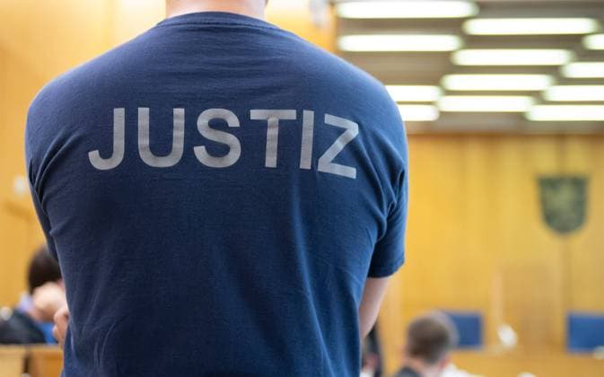Justiz, Symbolfotos xblx, Justiz, Justizwachtmeister Frankfurt am Main *** xblx, Judiciary, Frankfurt am Main judicial officer