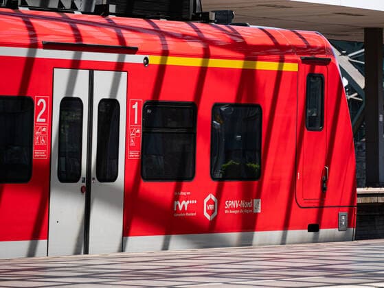 Doors to the 2 class and 1 class of the regional train to Mönchengladbach at Cologne central station