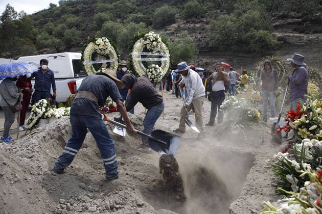 June 10, 2020, Mexico City, Mexico: Chalco Municipality Cemetery in Mexico City where 12 graves are created every day for COVID-19 deaths. Mexico has so far registered more than 124,000 COVID-19 cases and 14,649 deaths, according to the Ministry of Health...Where: Mexico City, Mexico.When: 10 Jun 2020.Credit: Eyepix Cover Images..**EDITORIAL USE ONLY* Mexico City Mexico - ZUMAc218 20200610_zia_c218_030 Copyright: xLeonardoxCasasx
