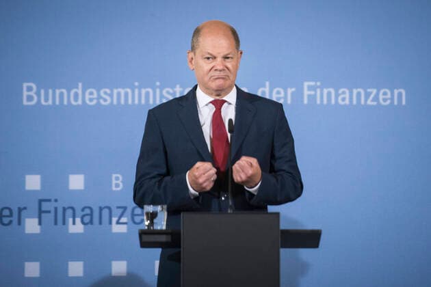 Bilder des Jahres 2020, News 06 Juni News Themen der Woche KW24 News Bilder des Tages Finanzminister und Vizekanzler Olaf Scholz (SPD) bei einer Pressekonferenz zur Umsetzung des Konjunkturpakets am 12.Juni 2020 im Finanzministerium in Berlin. Finanzminister Scholz zur Umsetzung des Konjunkturpakets *** Finance Minister and Vice-Chancellor Olaf Scholz SPD at a press conference on the implementation of the economic stimulus package on 12 June 2020 in the Ministry of Finance in Berlin Finance Minister Scholz on the implementation of the economic stimulus package