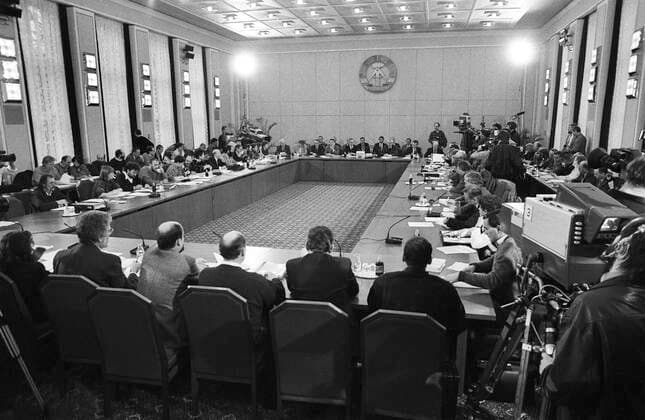 Germany, East Berlin, 22 01 1990 Archive No 12 41 Round Table Meeting Photo Overview Round Table Meeting Round Table Meeting Round Table