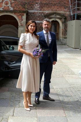 16-06-2020 Denmark Queen Margrethe and Princess Mary and Prince Frederik attending the opening of the exhibition The Queen s Faces The Knight’s Hall and the portrait revelation at the National History museum at Frederiksborg palace in Hillerod, Denmark. The exhibition presents a multifaceted portrait of HM Queen Margrethe and her time. It provides an introduction to the Queen’s upbringing, her various roles as ruler and head of state, and the Queen’s personal interests, particularly in the fields of art and science.  Copyright: xxPPE Hildebrandtx