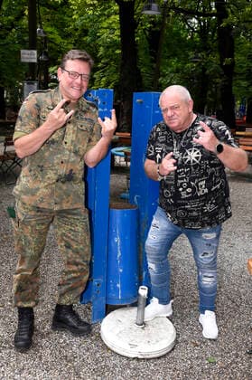 Lieutenant Colonel Christoph Scheibling and Udo Dirkschneider at the press event for the album We Are One by U D O and the Music Corps of the German Armed Forces at Augustiner Keller Munich, 16 06 2020 Foto:xS.xAdamx xFuturexImage