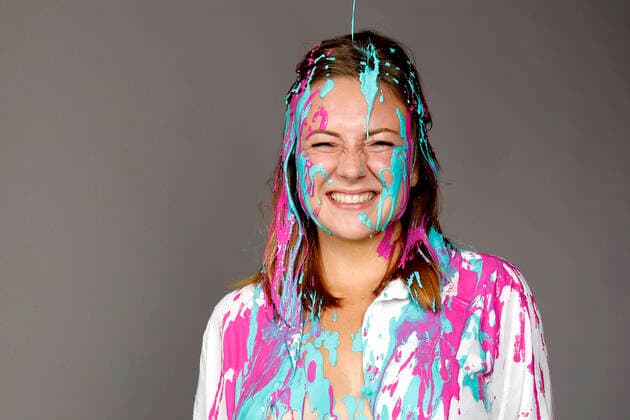 BODYART Colour Shirt Performance with Model Alena at Atelier Düsterwald Hameln, 16 06 2020 BodyArt artist Jörg Düsterwald Foto:xT.xSkupinx xFuturexImage