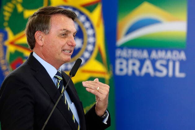 BRASÍLIA, DF - 17.06.2020: POSSE MINISTRO DAS COMUNICAÇÕES - Inauguration of Mr. Fábio Salustino Mesquita de Faria, Minister of State for Communications - President of the Republic, Jair Bolsonaro, at the inauguration ceremony of Mr. Fábio Salustino Mesquita de Faria, Minister of State for Communications, at Planalto Palace, Brasília DF this morning (17). x1927674x  FranciscoxStuckert