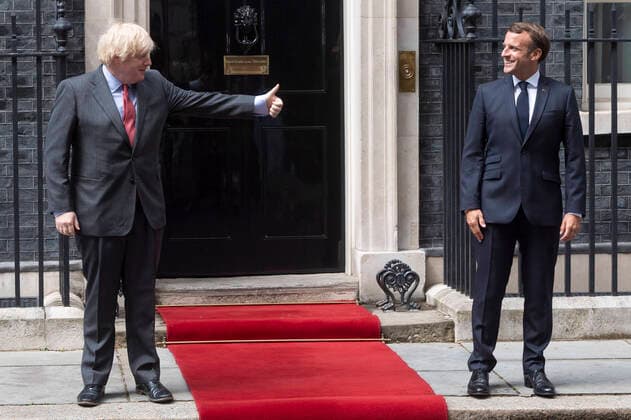 (200619) -- BEIJING, June 19, 2020 -- British Prime Minister Boris Johnson (L) meets with French President Emmanuel Macron at 10 Downing Street in London, Britain, on June 18, 2020. Boris Johnson and Emmanuel Macron held talks Thursday at 10 Downing Street, the first meeting between heads of state in Britain since the COVID-19 pandemic started. (Photo by Xinhua) XINHUA PHOTOS OF THE DAY RayxTang 