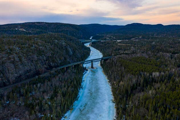 Train Trestle Over Neys Little Pic River, Thunder Bay Ontario Thunder Bay, Unorganized, ON, Canada CR_RYRI200528-385727-01