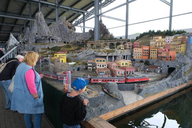 Snow Dome Modellbau Welten Bispingen A DB regional train passes through an Italian coastal town The worlds largest model railway, covering 12,000 square metres, opened today in Bispingen; with 20 kilometres of track laid, 5