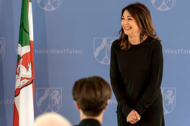 Presentation of the Order of Merit of North Rhine-Westphalia on 01 July 2020 in Düsseldorf In the picture the actress Iris Be