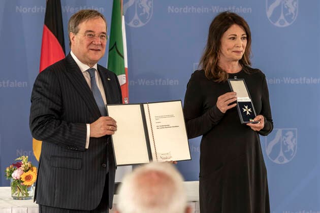 Presentation of the Order of Merit of North Rhine-Westphalia on July 1, 2020 in Düsseldorf The actress Iris Berben receives the order from NRW Prime