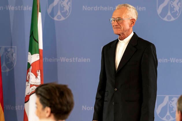 Presentation of the Order of Merit of North Rhine-Westphalia on July 1, 2020 in Düsseldorf In the picture Pastor Franz Meurer during the laudation Meurer is known far beyond his priesthood for