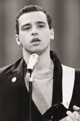 WDR - TV-Show Mensch Meier 25.03.1988 - Auf dem Bild ist der Sänger Eros Ramazzotti in der Fernsehsendung Mensch Meier aus den 80er zu sehen., Köln Nordrhein-Westfalen Deutschland *** WDR TV Show Mensch Meier 25 03 1988 On the picture you can see the singer Eros Ramazzotti in the TV show Mensch Meier from the 80s, Cologne North Rhine-Westphalia Germany Copyright: ZIKxImages UnitedArchives00013953 EDITORIAL USE ONLY