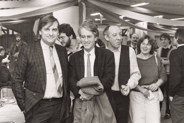 TV-Show Wetten, dass..? Ausgabe 26 vom 09.02.1985 - Wolfgang Penk, Frank Elstner und Dieter Hallervorden (von links)., Dortmund Nordrhein-Westfalen Deutschland *** TV Show betting that issue 26 of 09 02 1985 Wolfgang Penk, Frank Elstner and Dieter Hallervorden from left, Dortmund Nordrhein Westfalen Germany Copyright: ZIKxImages UnitedArchives00018697 EDITORIAL USE ONLY