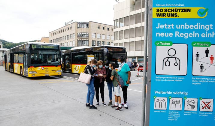 Photo Manuel Geisser 03 7 2020 Baden AG Mask obligation in public transport ,Passengers at the bus station Baden AG Coronavirus